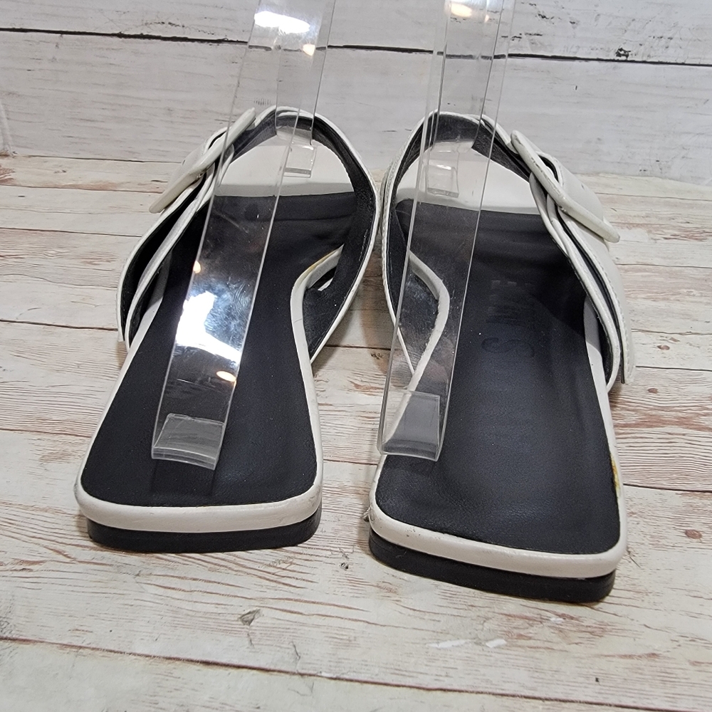 Alias Mae Revolve prue cross strap sandals in white - Picture 8 of 14